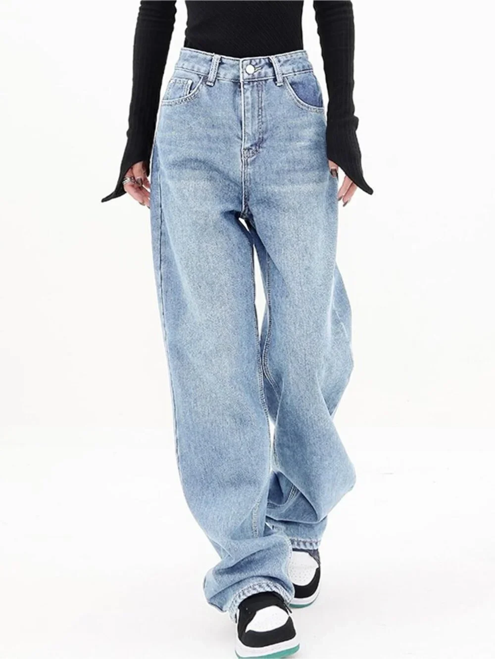 Women's Sky Blue Denim Y2k Straight Leg Button Zipper High Waisted Baggy Jeans